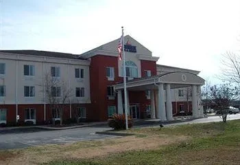 North Park Inn & Suites