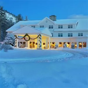 White Mountain Hotel and Resort