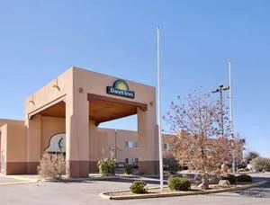 Days Inn and Suites Lordsburg