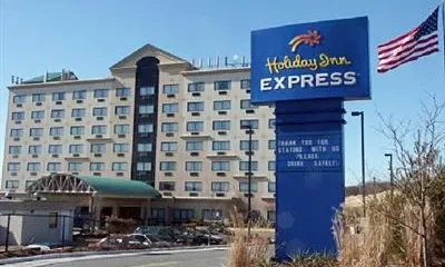 Holiday Inn Express Hauppauge