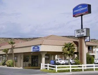 Howard Johnson Inn and Suites Saint George