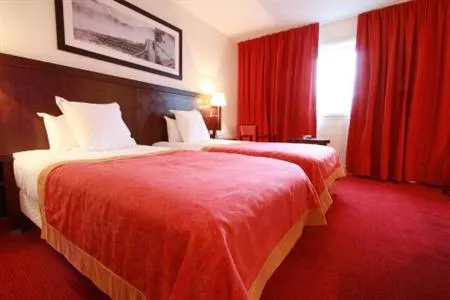 Kyriad Prestige Roissy Hotel Roissy-en-France