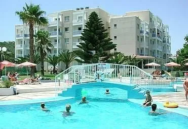 Astreas Beach Hotel Apartments