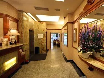 Shin Shih Hotel