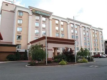 La Quinta Inn & Suites New Britain