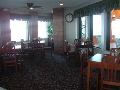 Country Hearth Inn and Suites Lomira