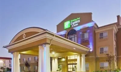 Holiday Inn Express & Suites Salinas