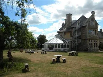 Woolverton House Hotel