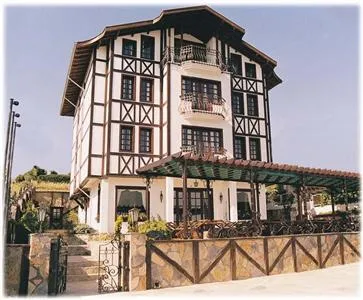 Zinos Hotel