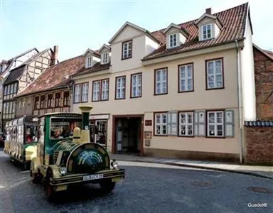 Adelheid Hotel Garni