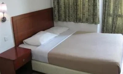 Rose Cottage Hotel Taman Daya