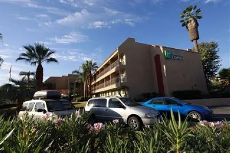 Holiday Inn Express Palm Desert / Rancho Mirage