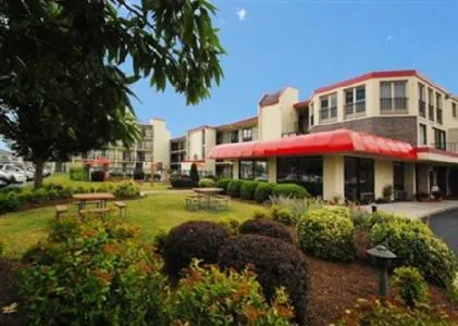 Econo Lodge & Suites Resort Rehoboth Beach