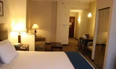 Holiday Inn Express Hotel & Suites East Brunswick