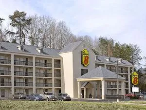 Super 8 Pigeon Forge Emert Street