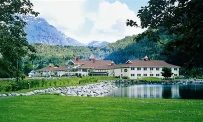 Hotel Loenfjord Stryn