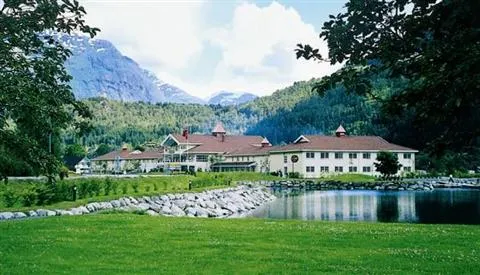 Hotel Loenfjord Stryn