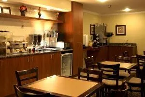 BEST WESTERN PLUS Cotton Tree Inn