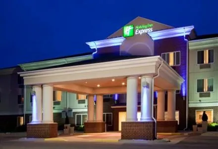 Holiday Inn Express Hotel & Suites Vermillion