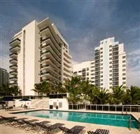 Churchill Suites Crown Miami Beach