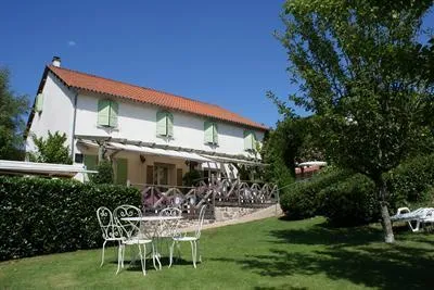 Hotel Auberge De La Tomette Vitrac (Auvergne)