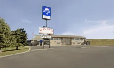 Waconia Inn & Suites