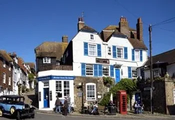 Old Borough Arms Hotel