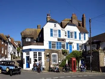 Old Borough Arms Hotel