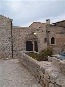 Casina Grotta di Ferro