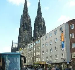 Hotel Koln Dom Hauptbahnhof Cologne