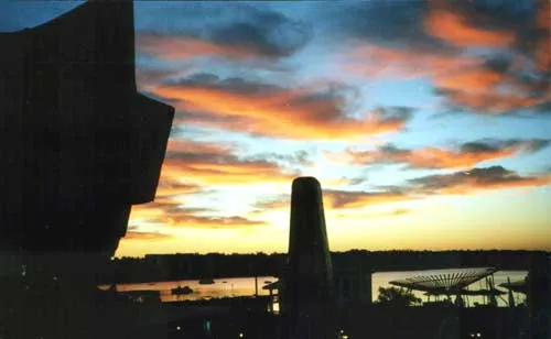 Раннее утро.Шарм Эль Шейх. Ноябрь 2002.Солнце просыпается вместе с нами!