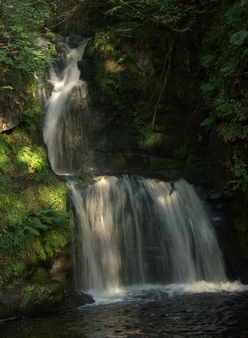 Водопад Linn Falls откуда берут воду для виски Aberlour