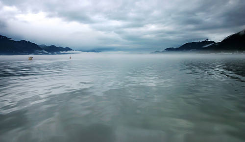 Залив Воскресения (Resurrection Bay).
Полуостров Кенай, Аляска.