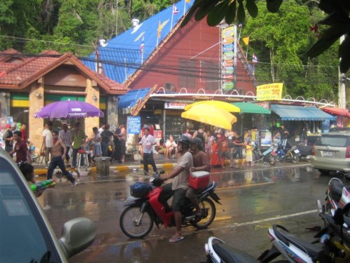 Новый год на острове Слон (Songkran on Koh Chang)