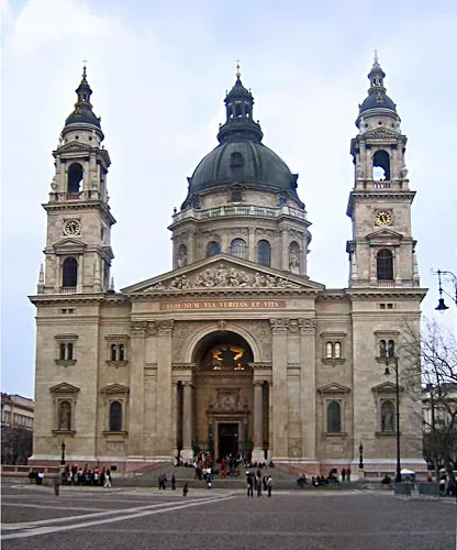 В Будапешт из Штатов на 6 дней в конце марта 2006.