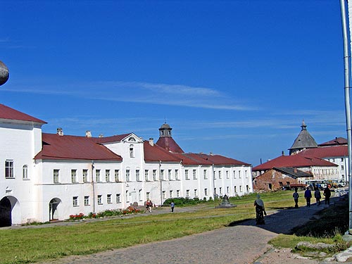 Внутри Соловецкого Кремля