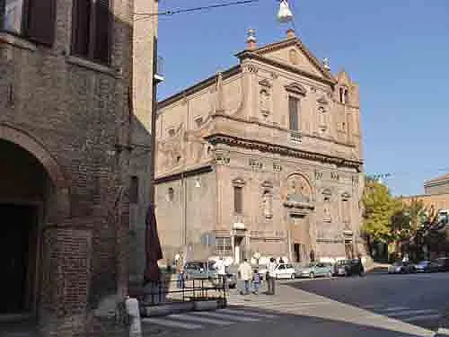 Одна из церквей Феррары