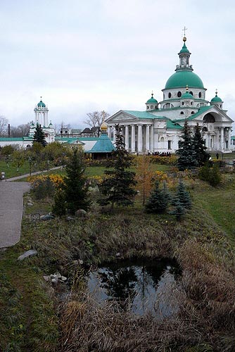 Спасо-Яковлевский монастырь