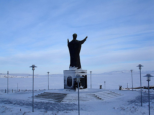 Анадырь. Памятник Николаю Чудотворцу