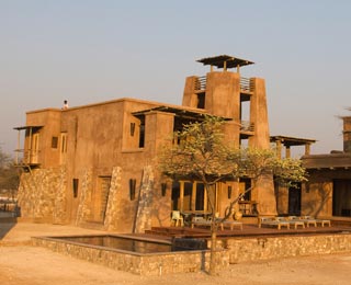 Onguma Plains, The Fort on Fishers Pan - Этоша, Намибия. Фото: travelandleisure.com