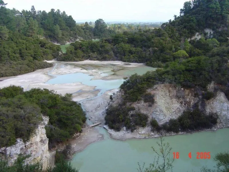 Цветные озёра Rotorua 2