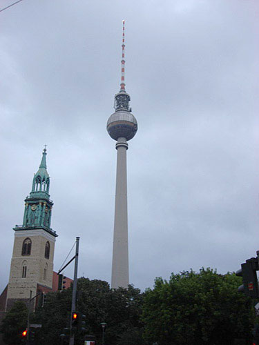 Телевышка в Берлине  фото: belokurov.ru