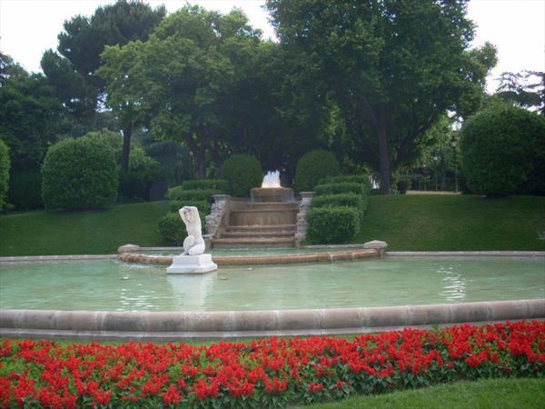 В парке королевского дворца. Барселона.