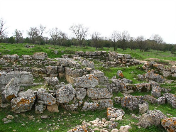 остатки поселения в балке Бергмана