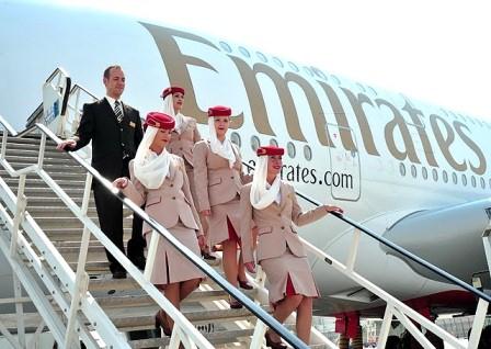 Стюардессы авиакомпании  Emirates<br /><a href='/actions/coral/' target='_blank' rel=