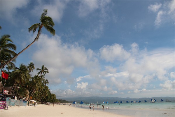 Главная достопримечательность Боракая- White Beach