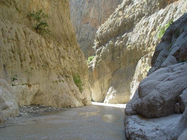 Ущелье Саклыкент