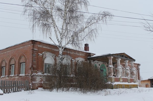 Народное училище (памятник архитектуры регионального значения), с. Дуброво – сельский музей