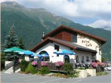 Hotel Pizzeria Selva Zernez