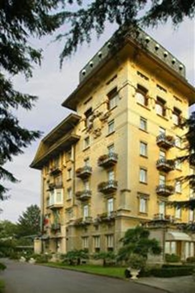 Palace Grand Hotel